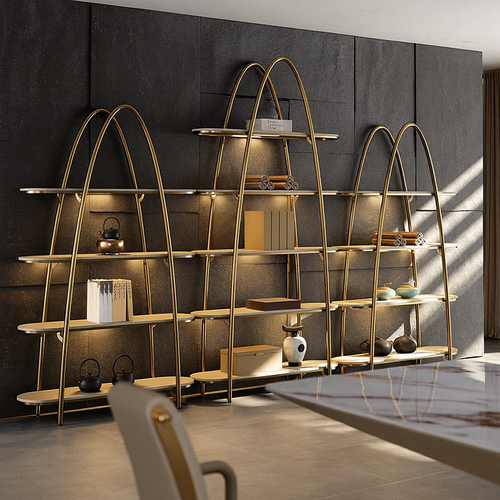 Livora One LUME　飾り棚　ハイエンド　　ディスプレイシェルフ　ライト付き　ゴールド　棚　モダン　おしゃれ　かっこいい　気品　存在感　洗練されたデザイン　社長室　社長用　書斎　オフィス　店舗　ファッション