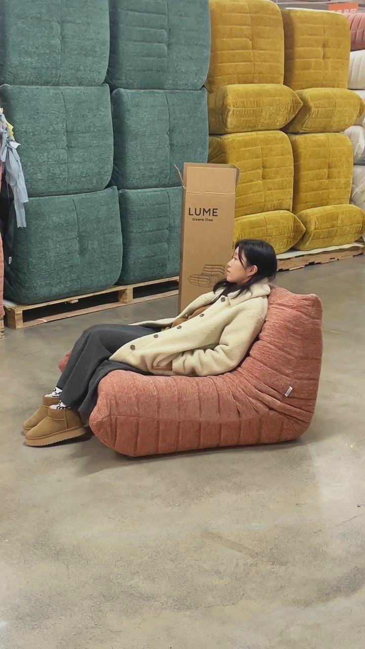 LUME リーンロゼ風1人掛けソファー T205 圧縮ロールソファ 開封するとふくらんで元に戻るタイプ